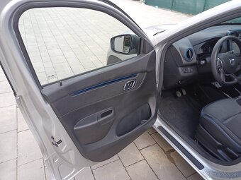 DACIA SPRING elektromobil - 10