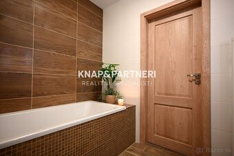 REZERVOVANÉ - 3 izbový byt s balkónom73m2,ul.Janouškova,Preš - 10