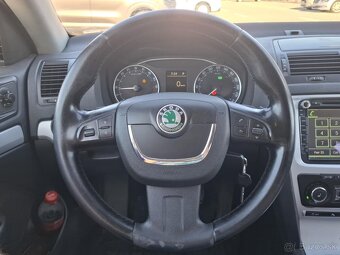 ŠKODA OCTAVIA COMBI 2.0TDI, DSG AUTOMAT, NOVÁ STK,EK - 10