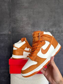 🔥 Nike Dunk SE high “ Monarch “ - 10