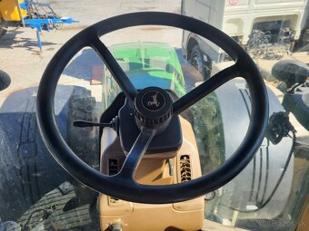 JOHN DEERE 8330 4X4 - 10
