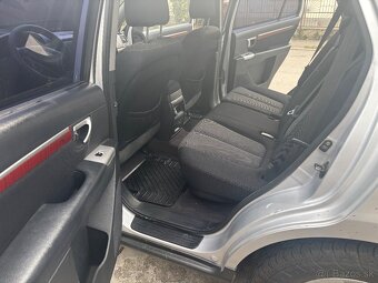 Predám zachovalý Hyundai Santa fe 4x4 - 10