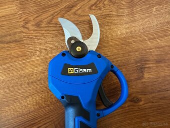 AKU bezuhlíkové záhradné nožnice na strihanie konárov 30mm - 10