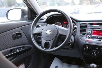 Kia Rio 1.4 LX - 10