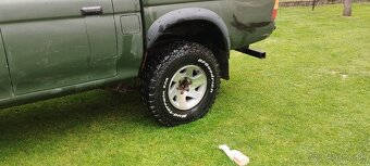 Mitsubishi L200 2.5tdi - 10