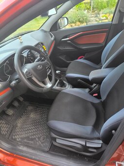 Lada Vesta SW Croos - 10