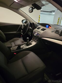 Mazda 3 1.6i (2010) – pojazdná, po nehode - 10