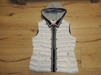 Vesta Wellensteyn, Fjällraven a Napapijri - 10