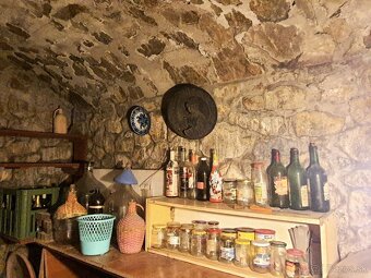 Ponúkame na predaj starší, rodinný dom v obci Suchá nad Parn - 10