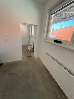 Prenájom obchodných priestorov – 155 m² vedľa OBI v SNV - 10