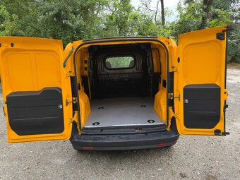 Fiat Dobló Cargo 1.4 T-Jet Base - 10