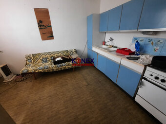 Poschodový rodinný dom na rekonštrukciu – NIŽNÝ HRUŠOV - 10