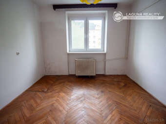 REZERVOVANÉ - 2 Izbový byt s balkónom v pôvodnom stave - Kro - 10