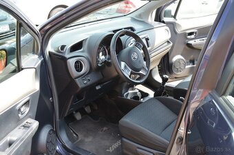 Toyota Yaris - 10