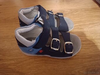 Ortopedické kožené sandále - 10