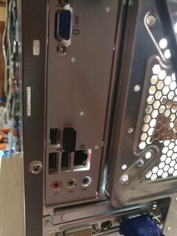 PC Intel Pentium DualCore. 4 GB. Windows 7. - 10