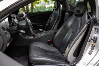 Mercedes-Benz SLK 350 - 10