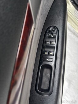 Peugeot 407Sw 2.0HDI - 10