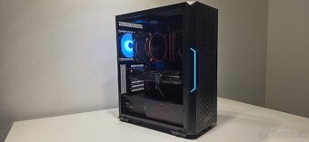 Ryzen 7 1700X, 16GB Ram, M.2 256GB + SSD 1TB, RX5700XT 8GB - 10