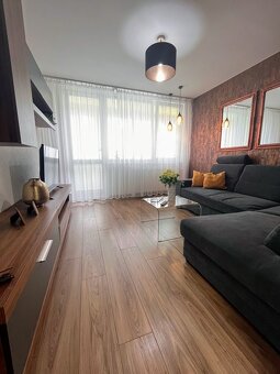 Na predaj 2izb s loggiou, kompletná rekonštrukcia, Humenné, - 10