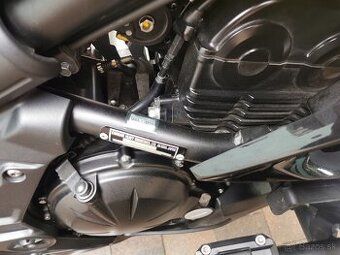 Kawasaki versys 650 - 10