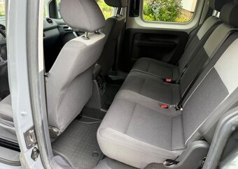 Volkswagen Caddy 1,6 TDi klima 2 x šoupačky nafta manuál - 10