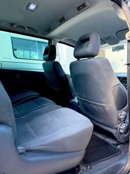 Volkswagen Sharan 1.9TDi 4motion - 10