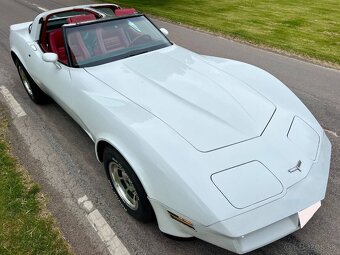 Chevrolet Corvette C3 z roku 1980 - 10