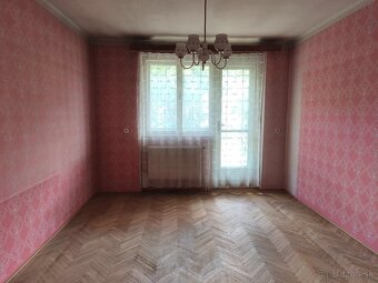 Na predaj 6- izbový rodinný dom - 10