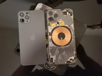 Apple iPhone 11 Pro 64GB Space Gray iOS 26.2 - 10