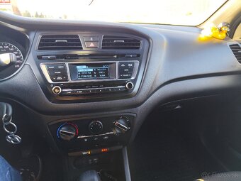Hyundai i20 - 10