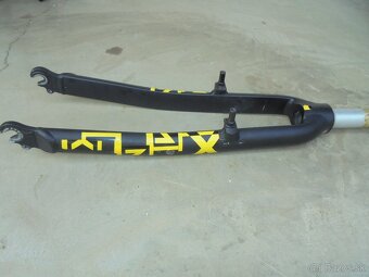 Pevne Vidlice MTB 29 er. + 26 er.na "V" Brzdy. - 10