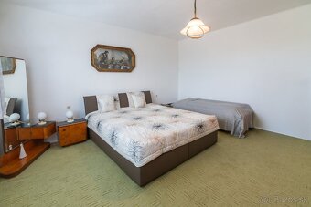 RODINNÝ DOM –NEMČIŇANY, OKR. ZLATÉ MORAVCE – 800M2 POZEMOK - 10