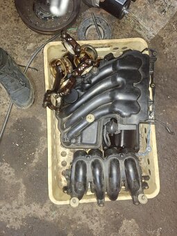 Motor 1.6i 74kw AKL - 10