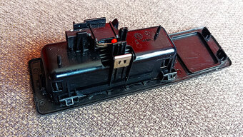 tlačítko otvárania kufra na BMW - 10