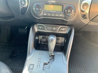 Hyundai IX35 2.0 CRDi 4x4 - 10