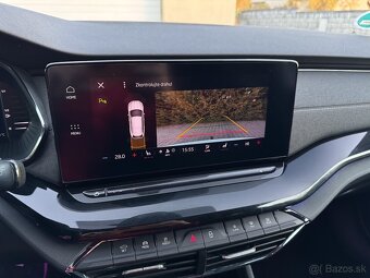 Škoda Octavia Combi 2.0 Elegance Sportline DSG A/T - 10