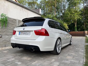 BMW E91 325d LCi M-packet - 10
