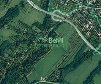 Na predaj rekreačný pozemok, so stavebným investičným potenc - 10