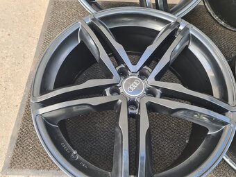 5x112 R20 DISKY BLACK-COLOR UNIWHEELS - 10