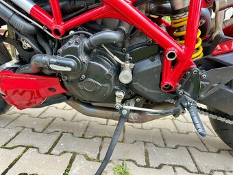 Ducati Streetfighter - 10