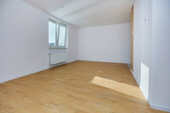 NA PREDAJ,NOVOZREKONŠTRUOVANÝ,3 - IZB. TEHLOVÝ BYT, KE - STA - 10
