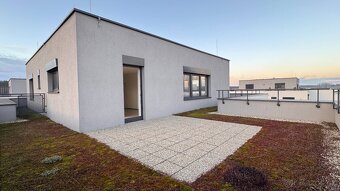 Priestranný 4-izbový byt s terasou - Kostolište - 10