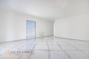 ALL INCLUSIVE l NA PREDAJ 4 IZBOVÝ RODINNÝ DOM KOLÁROVO - 10