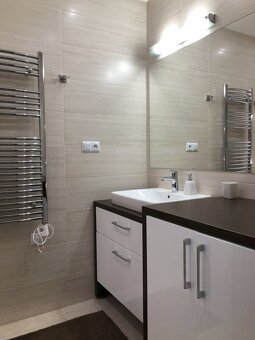 Moderný dvojizbový byt blízko centra LM Vrbica - Nábrežie - 10