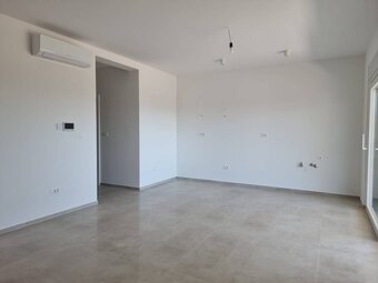 CHORVÁTSKO - Pekné apartmány 350m od pláže (S3) - VODICE - 10