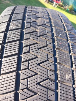 235/50 r19 zimné pneumatiky - 10