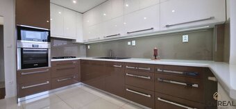 SLOVREAL na predaj 3 izbový byt, 80 m2 - 10