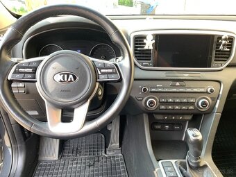 KIA Sportage 1.6 GDi Gold - 10