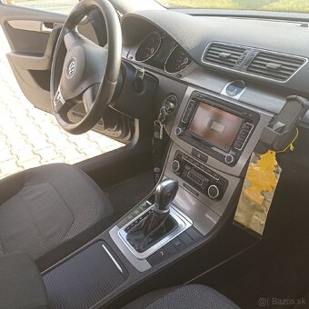 VW PASSAT Combi B7 r.v. 2011 DSG - 10